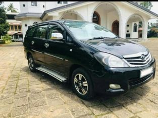 Toyota Innova V original 2006 Ernakulam, Kerala